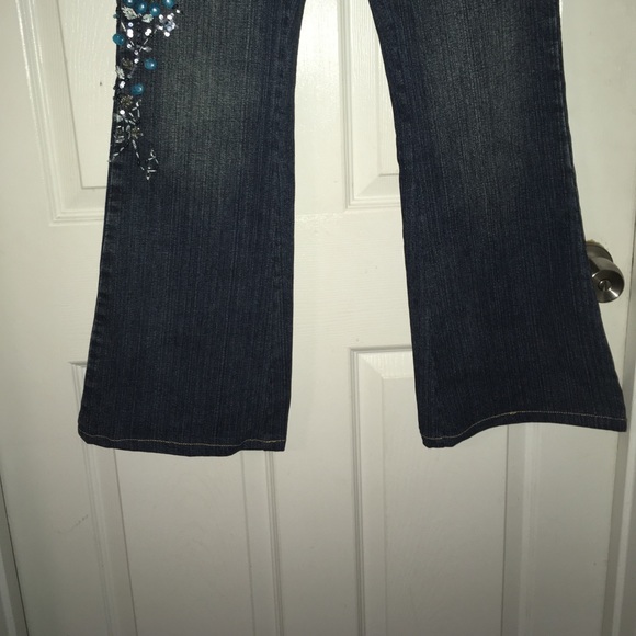 Cache Beaded Embroidered Denim - Picture 4 of 5